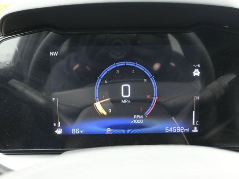 Used 2024 Chevrolet Trax LT w/ LT Convenience Package image 10