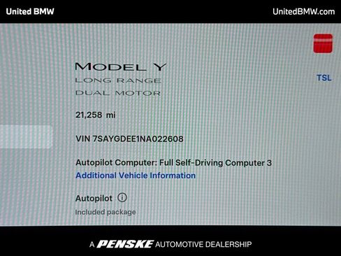 Used 2022 Tesla Model Y Long Range image 7