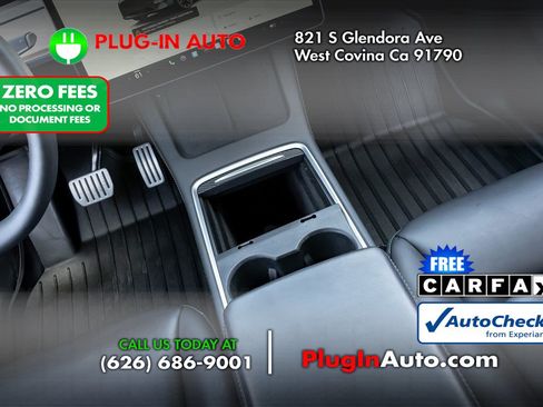 Used 2023 Tesla Model Y Performance AWD/4WD image 17