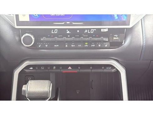 Used 2025 Toyota Tundra Platinum AWD/4WD image 26