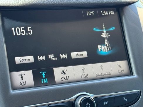 Used 2017 Chevrolet Cruze LT image 22