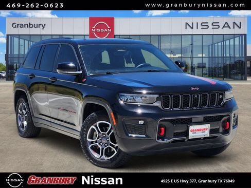 Used 2022 Jeep Grand Cherokee Trailhawk w/ ADV Protech Group II AWD/4WD image 1
