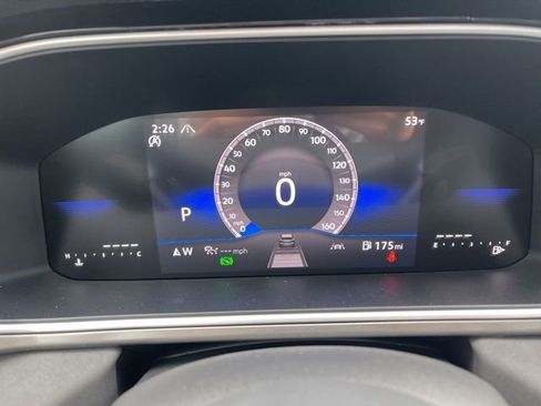 Used 2025 Volkswagen Taos SE image 8