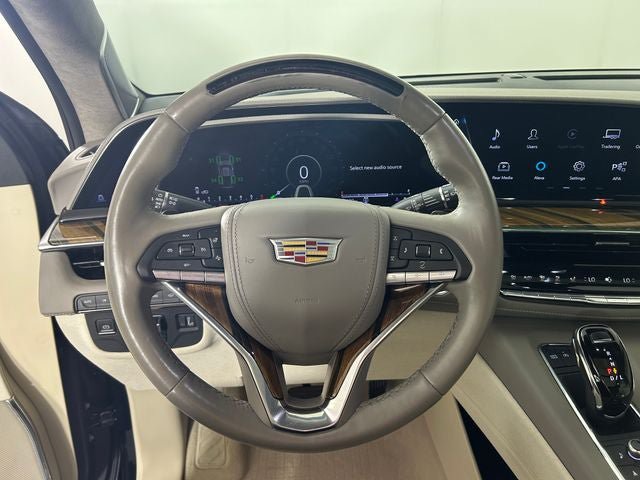 Used 2023 Cadillac Escalade Premium Luxury Platinum AWD/4WD image 13