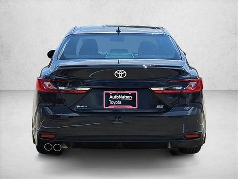 Used 2026 Toyota Camry SE w/ Convenience Package FWD image 7