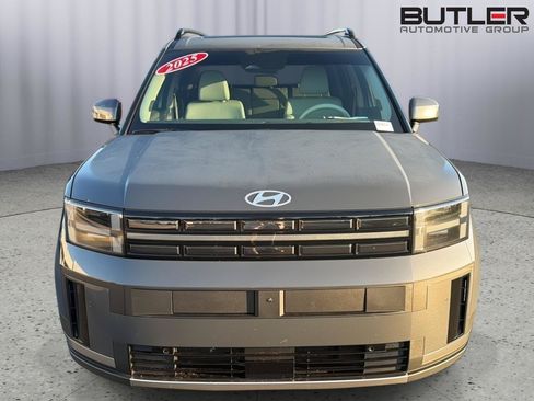 Used 2025 Hyundai Santa Fe Limited FWD image 9