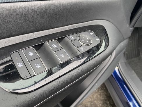 New 2025 Nissan Murano SL image 17