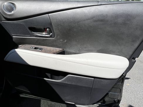 Used 2015 Lexus RX 450h FWD image 44