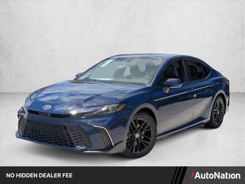 New 2026 Toyota Camry SE FWD image 1