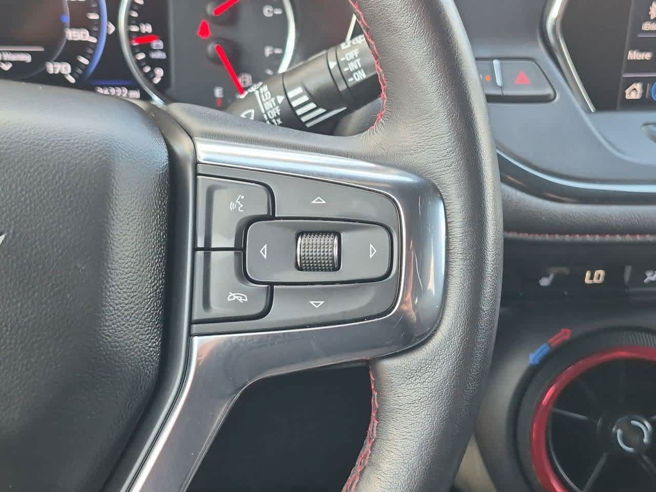 Used 2022 Chevrolet Blazer RS AWD/4WD image 23