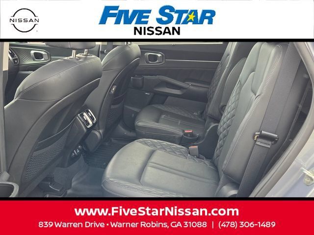 Used 2023 Kia Sorento SX AWD/4WD image 6