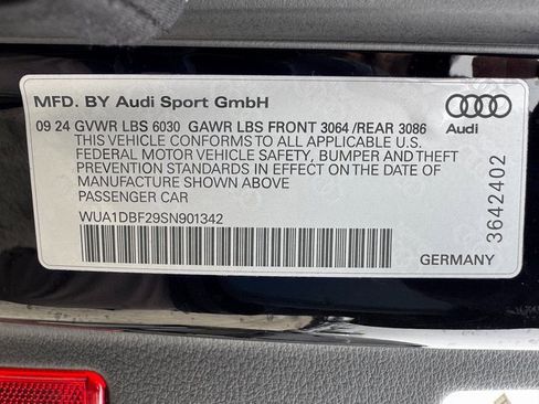 Used 2025 Audi RS 6 performance image 29