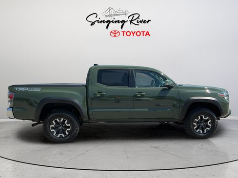 Used 2021 Toyota Tacoma TRD Off-Road AWD/4WD image 8