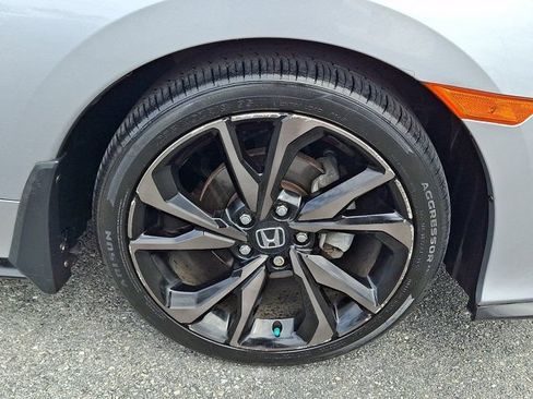 Used 2019 Honda Civic Sport image 11