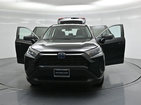 Used 2022 Toyota RAV4 LE AWD/4WD image 31