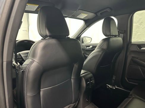 Used 2025 Ford Escape ST-Line image 43