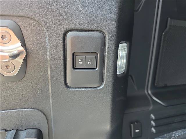 New 2026 Land Rover Defender 110 S AWD/4WD image 13
