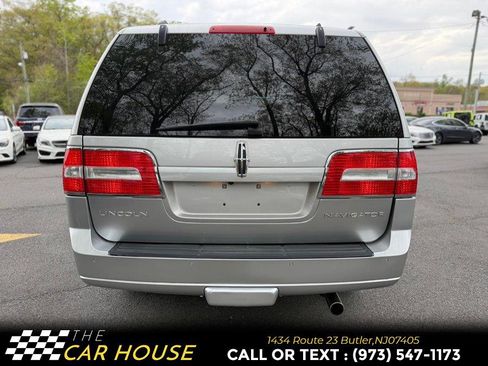Used 2013 Lincoln Navigator L 4WD image 6