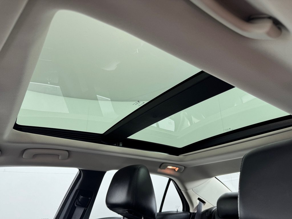Used 2016 Chrysler 300 Limited RWD image 19