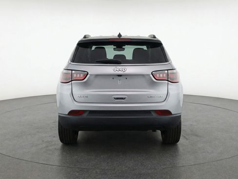Used 2025 Jeep Compass Limited AWD/4WD image 7