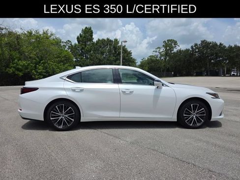 Used 2025 Lexus ES 350 w/ Premium Package FWD image 2