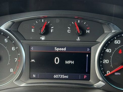 Used 2023 Chevrolet Traverse LT image 15