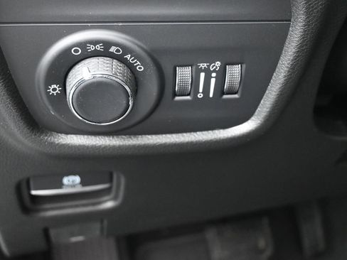 New 2026 Jeep Grand Cherokee L 2WD image 21