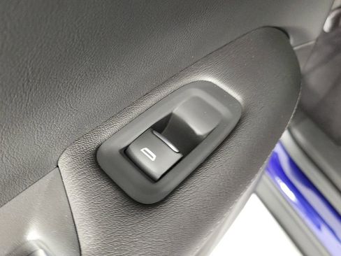 Certified 2025 Cadillac XT5 Luxury FWD image 14