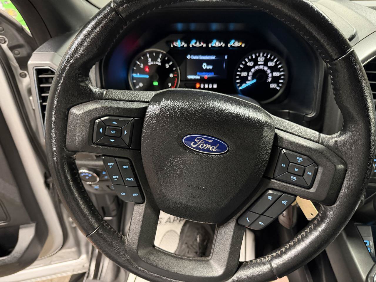 Used 2018 Ford F150 XLT w/ Equipment Group 302A Luxury AWD/4WD image 18