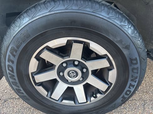 Used 2023 Toyota 4Runner TRD Off-Road Premium w/ Moonroof Package image 11