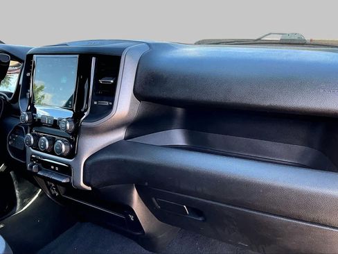Used 2024 RAM 3500 Tradesman w/ Chrome Appearance Group AWD/4WD image 19