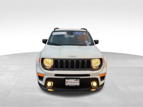 Certified 2022 Jeep Renegade Latitude w/ Convenience Group image 16