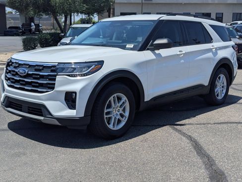 New 2026 Ford Explorer Active w/ Active Comfort Package RWD image 5