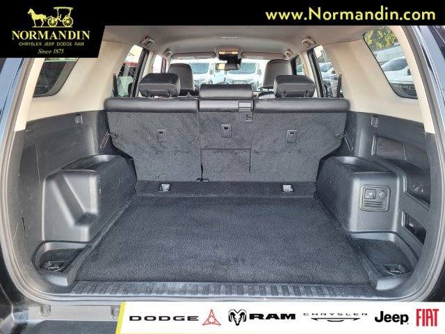 Used 2024 Toyota 4Runner TRD Off-Road Premium AWD/4WD image 19