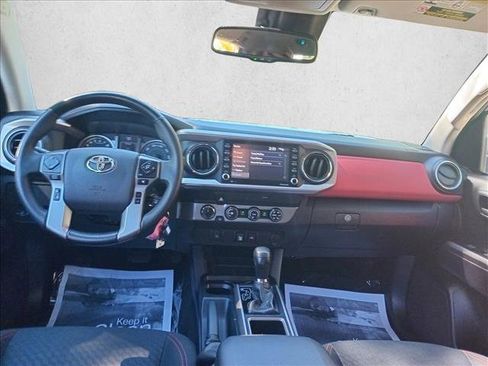 Used 2020 Toyota Tacoma SR5 image 15