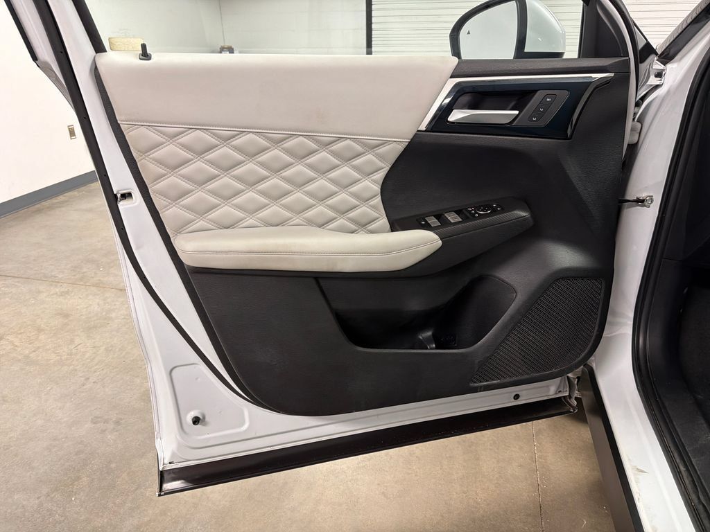 Used 2022 Mitsubishi Outlander SEL AWD/4WD image 20