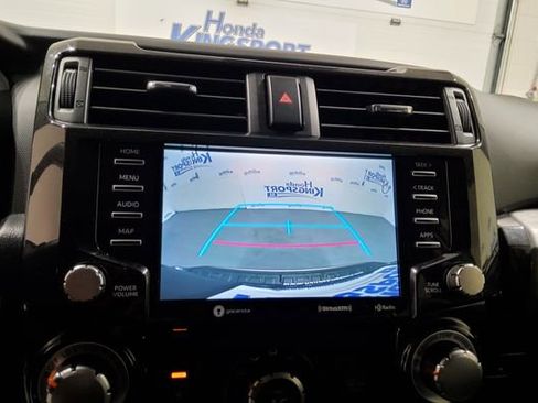 Used 2020 Toyota 4Runner TRD Off-Road Premium w/ Moonroof Package AWD/4WD image 31