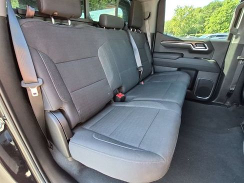 Used 2025 Chevrolet Silverado 1500 LT AWD/4WD image 33