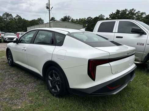 Used 2025 Kia K4 FWD image 15