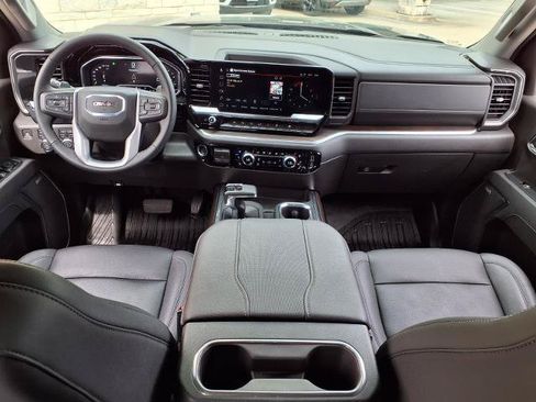 Used 2025 GMC Sierra 1500 SLT w/ SLT Premium Plus Package AWD/4WD image 4
