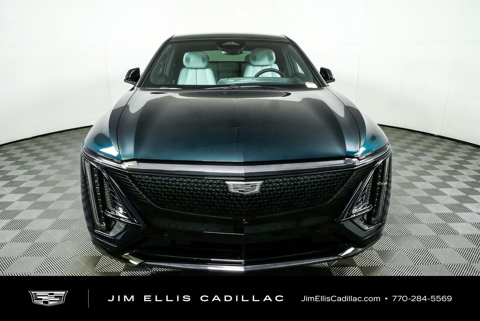 Used 2024 Cadillac Lyriq Sport AWD/4WD image 28
