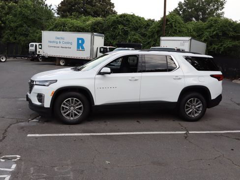 Used 2023 Chevrolet Traverse LT AWD/4WD image 7