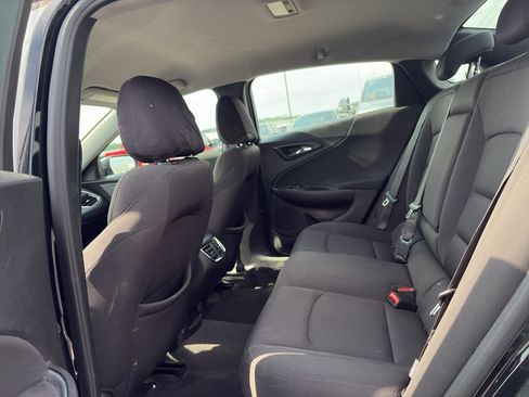Used 2020 Chevrolet Malibu LT FWD image 12