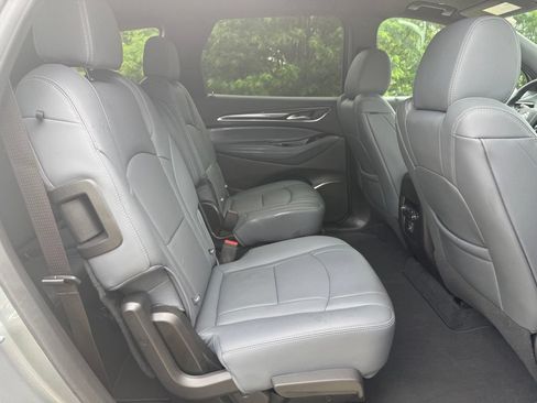 Used 2023 Buick Enclave Essence w/ Experience Buick Package AWD/4WD image 17