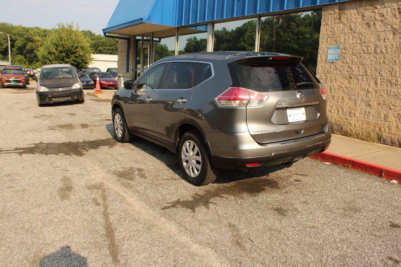 Used 2015 Nissan Rogue S FWD image 4