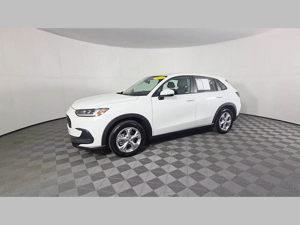 Used 2023 Honda HR-V LX image 15