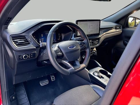 Used 2023 Ford Escape ST-Line w/ Tech Pack #1 FWD image 17