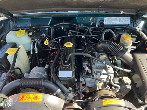 Used 1996 Jeep Cherokee 4WD 4-Door image 51