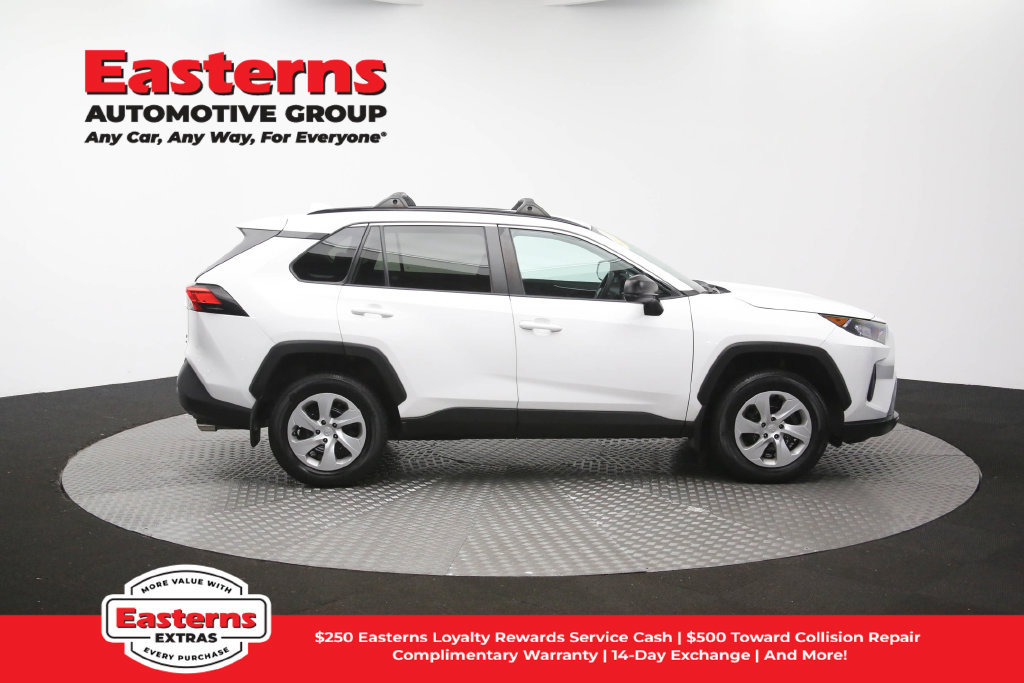 Used 2021 Toyota RAV4 LE AWD/4WD image 45