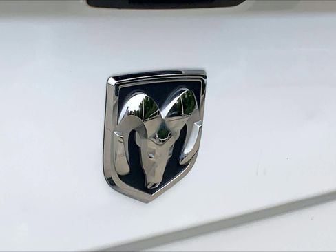 Used 2011 RAM 1500 ST w/ ST Popular Equipment Group AWD/4WD image 27